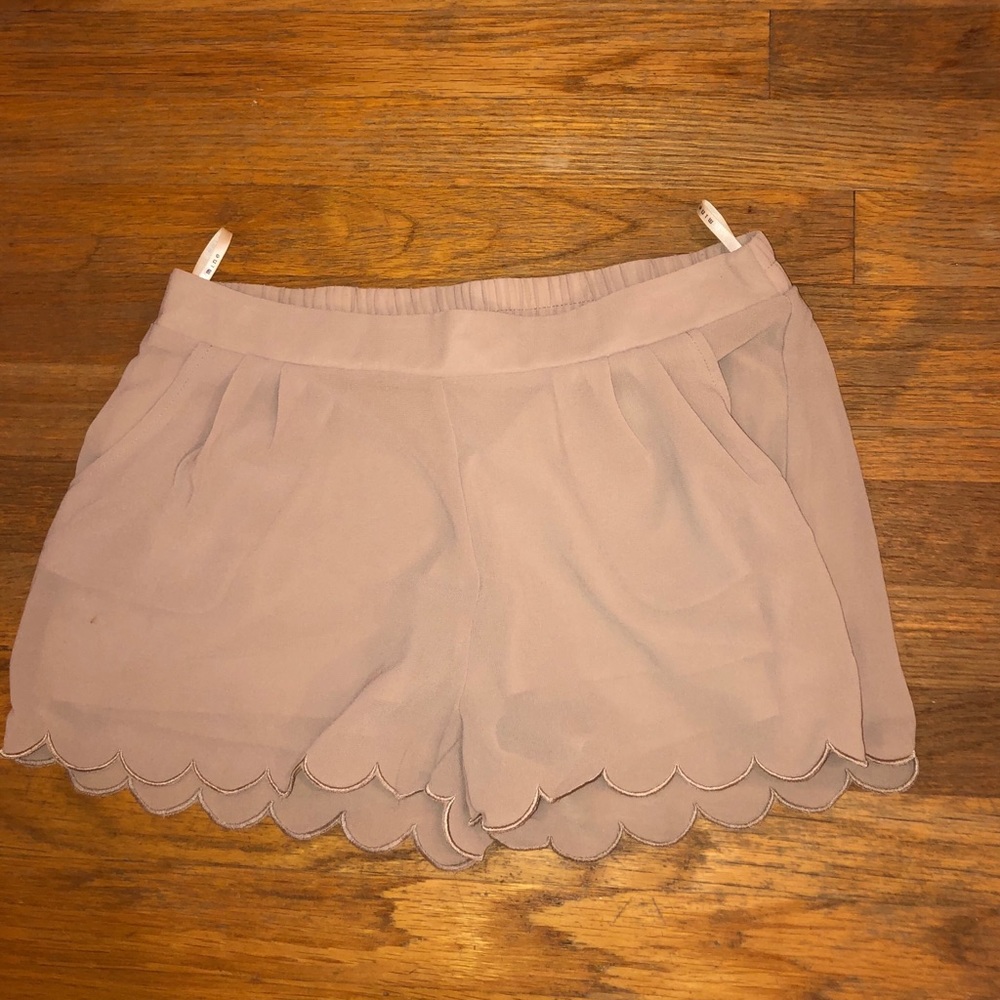 Scalloped flows shorts